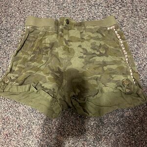 Knox Rose Green Camouflage Cargo Shorts